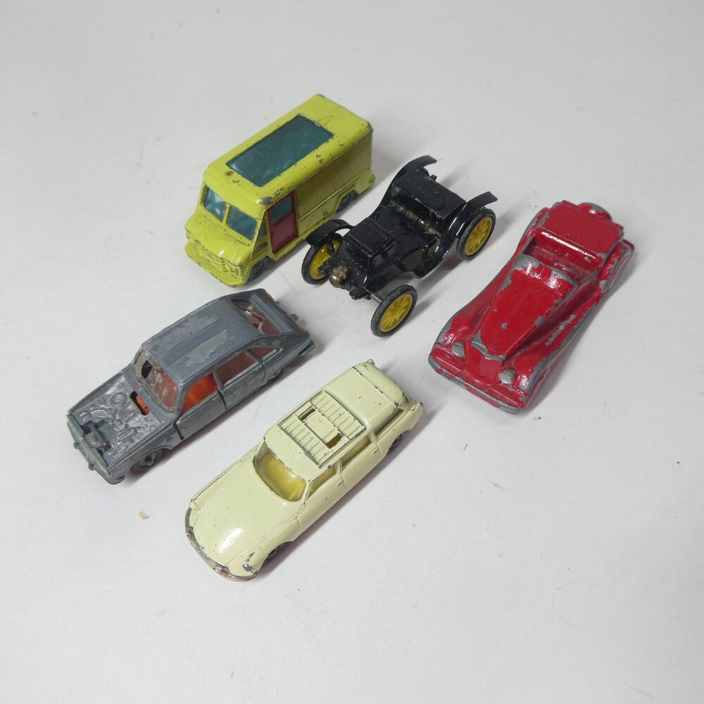 Vintage Diecast Car Lot - Midgetoy Husky Walk-Thru Van Majorette